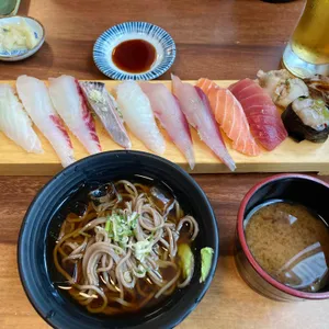도라스시 사진