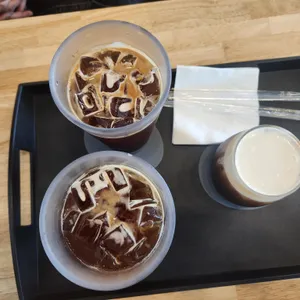 얼쏘 로스터리 카페 사진