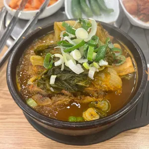 유명한감자탕 사진