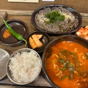 전일옥 사진