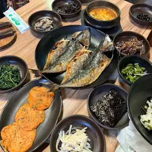 청기와곤드레밥 사진