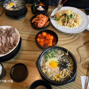 중리콩나물국밥 사진