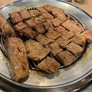 흥부골숯불돼지왕갈비 사진
