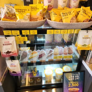 컴포즈커피 리뷰 사진