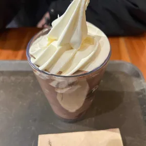 폴바셋 사진
