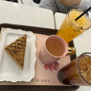 카페 드 파리 사진