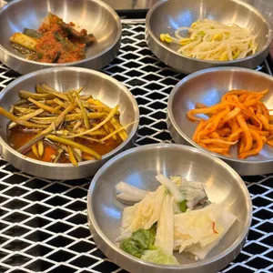 초연 사진