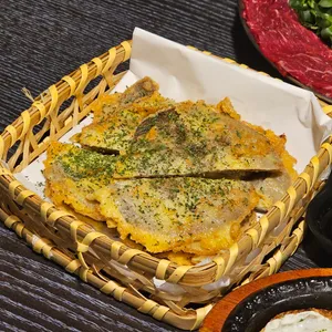 육회한사시미 사진