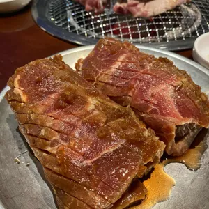 육산 사진