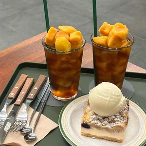 리띵커피 사진