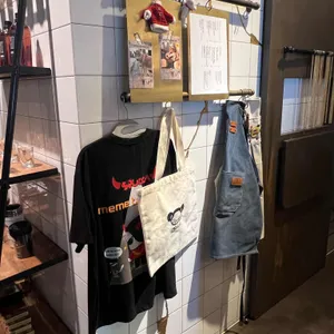 모벰버 리뷰 사진
