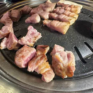 주돈 사진