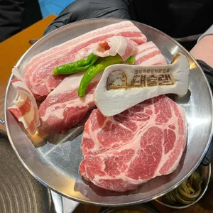 돼슐랭 사진