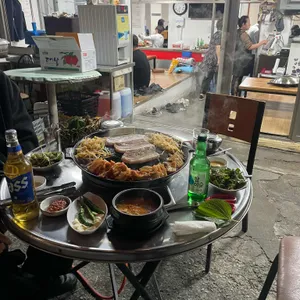 원조소문난솥뚜껑삼겹살 사진