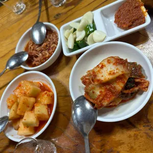 명산식당 사진