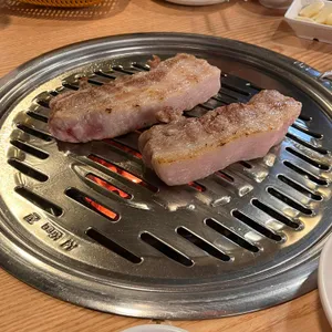 팔계 돈 숯불구이 사진