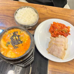 놀부보쌈족발 사진
