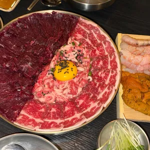 뭉티크 사진