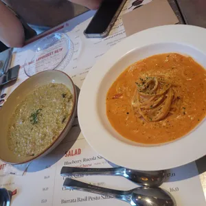 오리지널 시카고피자 사진