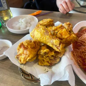 붐비어 사진