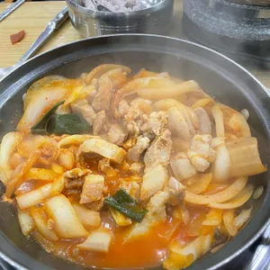 돼지집 사진