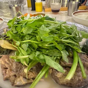 삼삼뼈국 사진