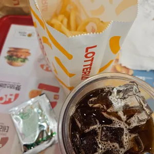 롯데리아 사진 2
