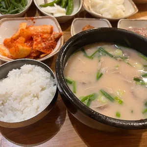 더도이종가집돼지국밥 사진