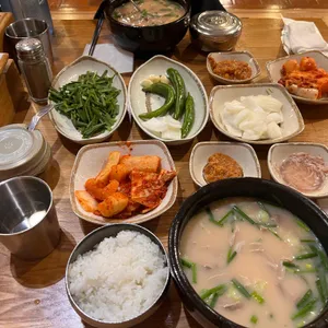 더도이종가집돼지국밥 사진