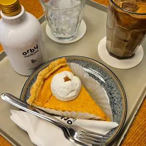 올비 바이 테일러커피 사진