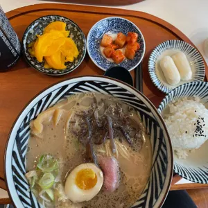 핵밥 사진