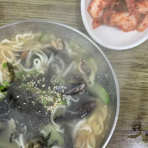 모임터칼국수 사진