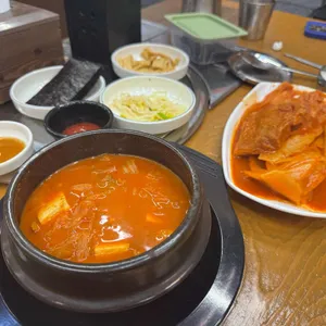 죽여주는김치찜김치찌개 사진