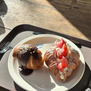 베이커스트 브라운 사진