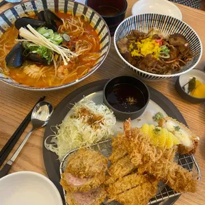 카츠인 사진
