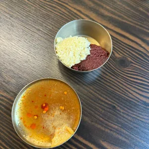 평이담백뼈칼국수 사진