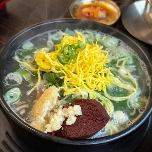 평이담백뼈칼국수 사진