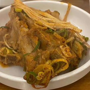 청년감자탕 순대국 사진