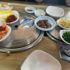 자유로 민물장어 웅어회 사진