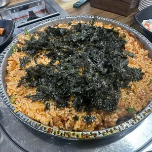 윤가네촌돼지 사진