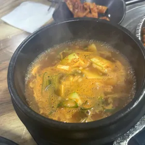 윤가네촌돼지 사진