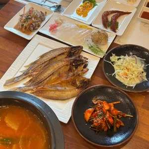 목향 한정식 사진