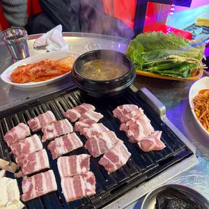 불타는연탄구이 사진