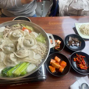 창포 손만두전문점 사진