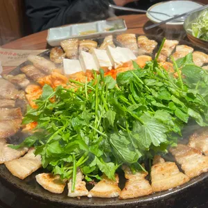 무쇠김치삼겹 사진
