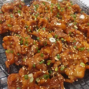 나으리 숯불닭발 사진
