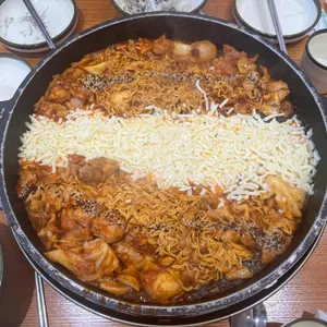 장인닭갈비 사진