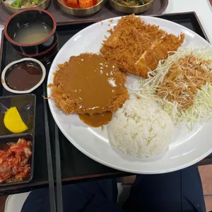 교대왕돈까스 사진