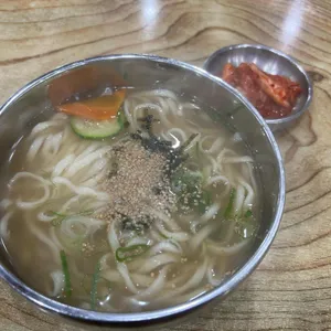 영자면옥손칼국수 사진