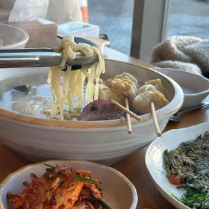 97도씨 해물칼국수 사진